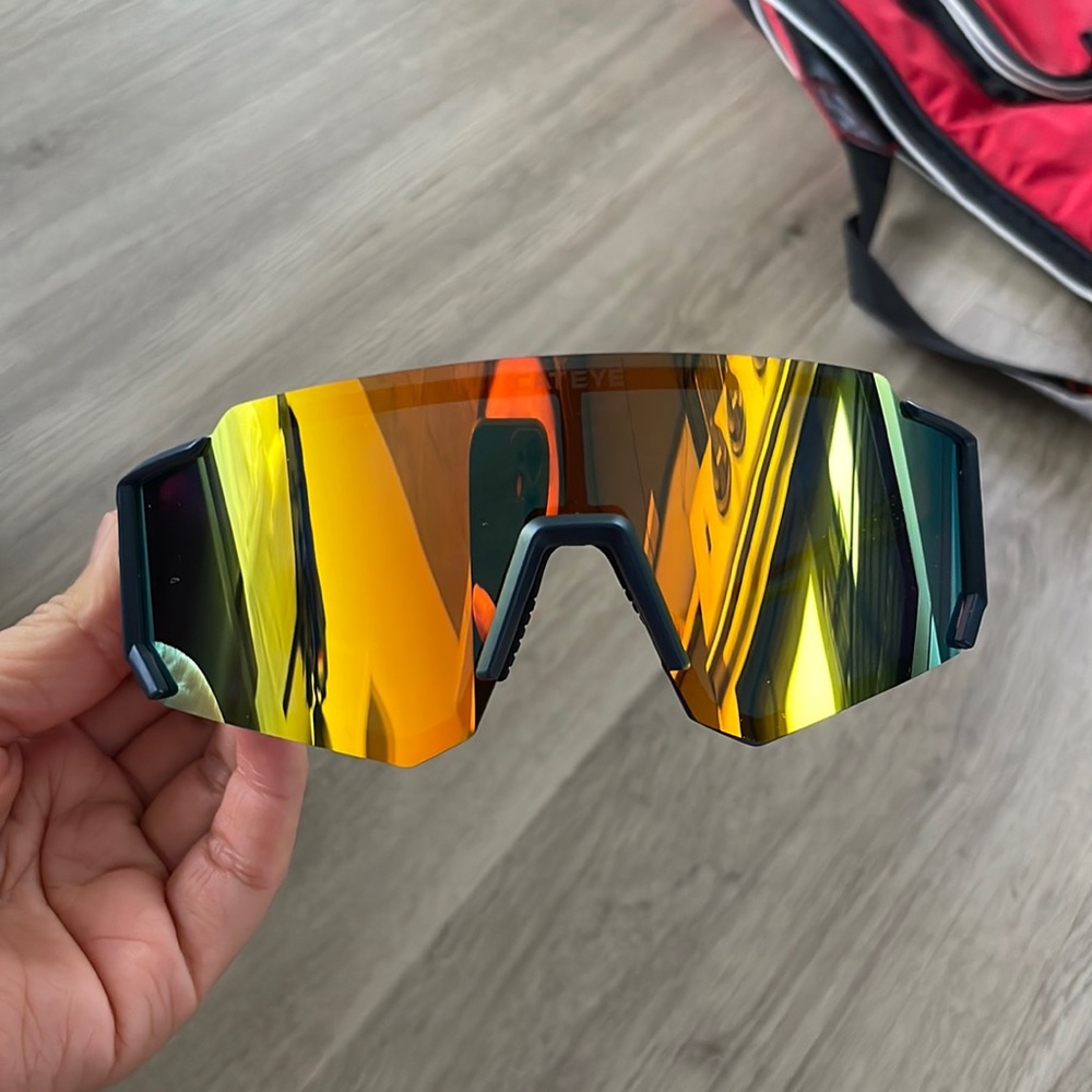 New: Cateye bicycle and running goggle